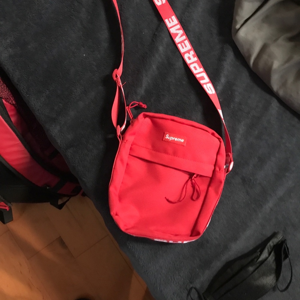 Supreme shoulder bag